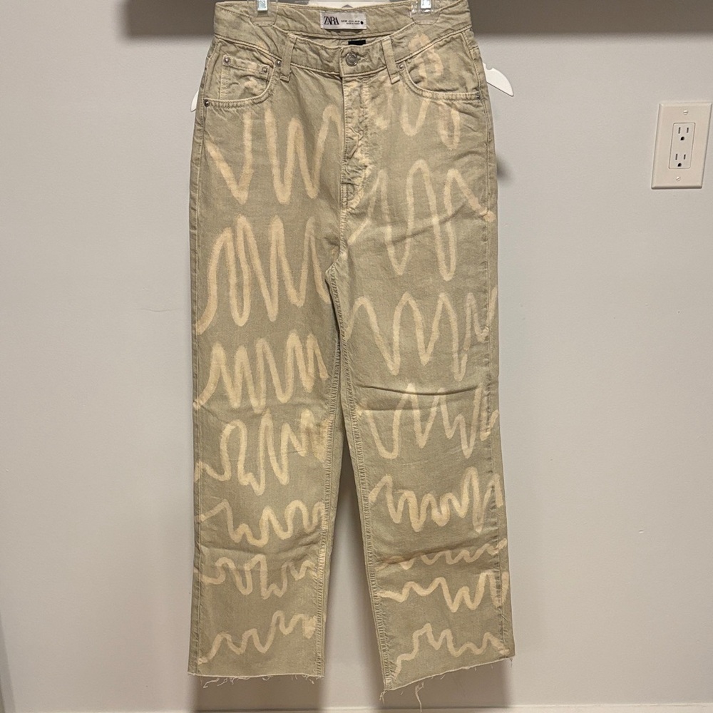 Zara The 90s Full Length wide leg jeans.